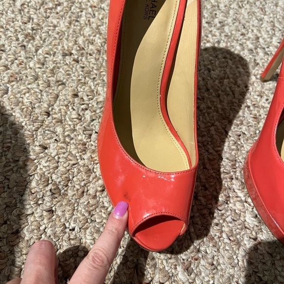 Michael Kors Open Toe coral color Platform heels - Picture 3 of 7